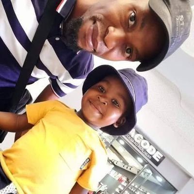 •Father
•Philosophist
•Entrepreneur
•Motivational Coach
•Graphic Designer