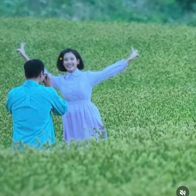 prihues's profile picture. what bio can say the darkest desires that a heart holds within, for all words are mere colourful clothes that we wear to hide our pretentious self🌻