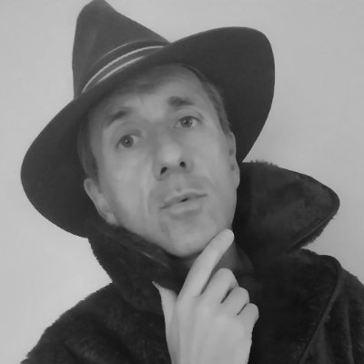 Writer, poet, holy drinker, serial death-cheat, well-hung eunuch, man without a country
https://t.co/9X9tcxQiGl