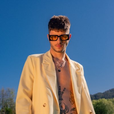 taïn Profile