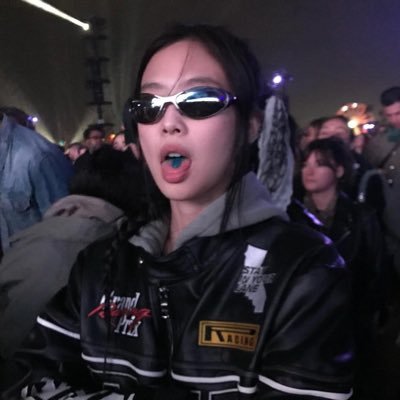 kaye_chewables9's profile picture. live fast die young