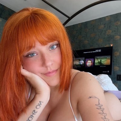 sexychloe013's profile picture. 