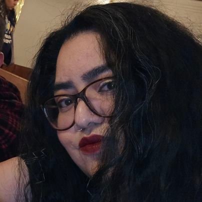 legendaryriss's profile picture. 30 she/her. yapping about my shows. my specialty is talking shit about my favorite media. real life 911 dispatcher. legendaryriss on everything.