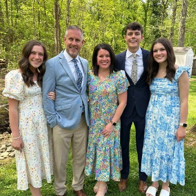Husband, Dad, Pastor of Calvary Baptist Church, imperfect, yet forgiven child of God, former Uber driver, go Braves & Roll Tide!