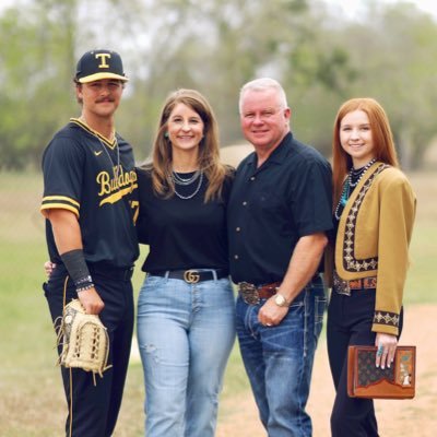 Proud Momma of 2 ⚾️🐂🐑Happy Wife ❤️ and Instructional Math Specialist💯
