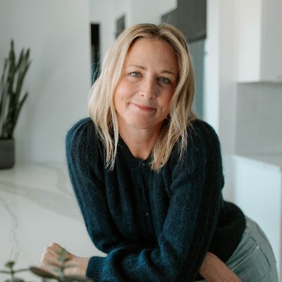 Author of ‘Momming’ 📖 | Raw, real motherhood stories | Celebrating the messy, beautiful journey of being a mom.