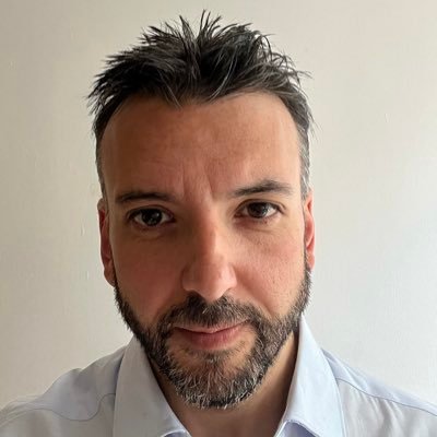 Ric0fer's profile picture. Scientist | Foodie | Missed Sailor ⚓️ talk about cancer research and a variety of other, potentially unrelated thoughts.