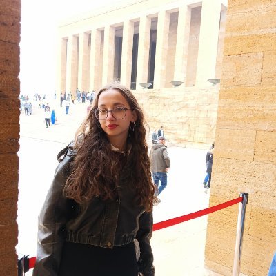 iremmbyrktrr's profile picture. @fenerbahce