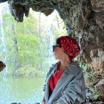 ملعب أون
Scriptwriter @90pluskora
journalist @winwinallsports
Ex- journalist @korapluseg & @yallakora
Ex- Reporter @mbcmasr
معلوماتي جمهور التالتة