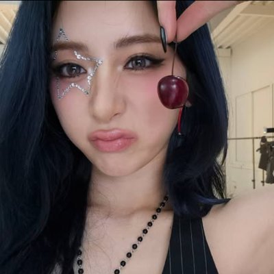 #yunjin: Idol doesn't mean your doll to fuck with :dļ¾ā§