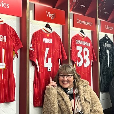 Nenster's profile picture. lifelong Liverpool Supporter. Everything looks better in red.