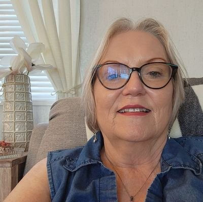 LBraxton18904's profile picture. believe in yourself and things will work 💪