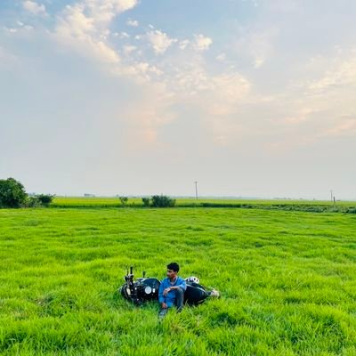 shuvo887373's profile picture. best projector