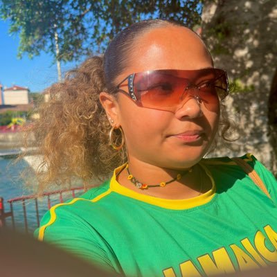 💛🌴🐬Island Thug Princess👸🏽🦩☀️ 🇧🇸🇩🇰 📸 Instagram: kirstensophia 👈🏽💕✨ 🎥TikTok: kirstensophia 👇🏽