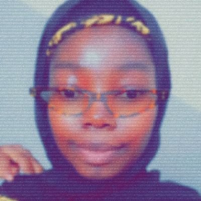 A creative digital enthusiast—fashion content creator, graphic design tutor, and social media manager—passionate about helping brands grow online.