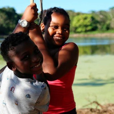 Comunicadora oriunda de San Andrés Isla, apasionada por contar historias que conecten, inspiren y transformen. Con una visión clara sobre el poder de la comunic
