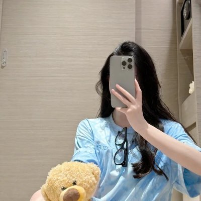 FionaXkove's profile picture. As a girl, I have no country, my country is the whole world🌍🥰