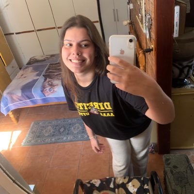 dieneferdidi's profile picture. direito na ufpel 🥴