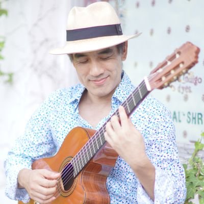 TakaakiOhnishi's profile picture. ギターと声と作詞作曲🎶
ブラジル由来日本語オリジナルアルバム『O p s i n a』ライヴ会場+オフィシャルwebストア+全国主要音楽ショップにてCD販売中📀#takaakiohnishi #声とギター　#vozeviolão #mpbjapão