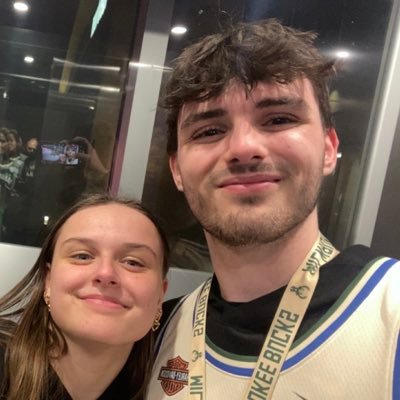 Appleton East Patriot Always ❤️ UW Lacrosse ➡️ UW Madison 🤍🦡❤️ Pre Law 📖