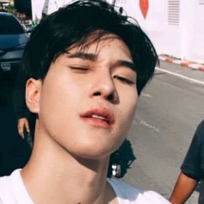 hirunnahni's profile picture. 20+ / 🧚

just rt about skynani 🌸☁️