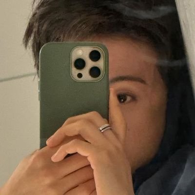 phichya38560's profile picture. 