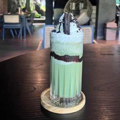 supermoonh's profile picture. 