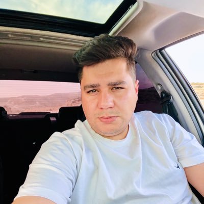 alirezakhani99's profile picture. هیچ