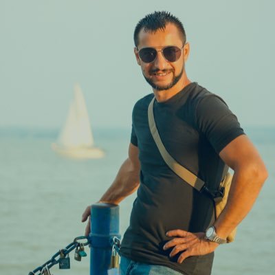 Zoltan422820's profile picture. 