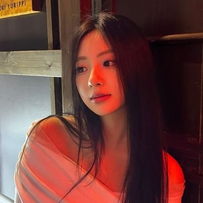 axvaeloize's profile picture. 