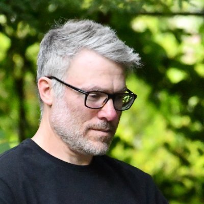 Building in the next era of the World Wide Web | Curator of https://t.co/5WhBOLmDgX