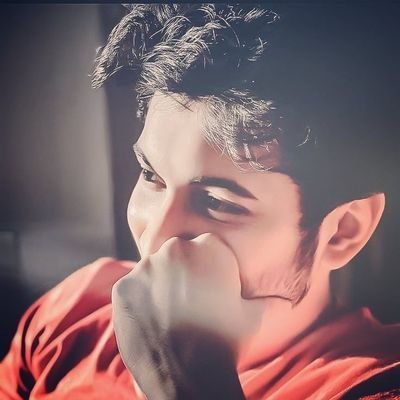 🇵🇰
🍁کیا ستم ہے کہ ہم لوگ بھی مر جائیں گے 🖤۔۔!!
🕊🕊🇸🇦⚡🦺🧤❤️
♡🥀I like Poetry