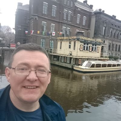 Bloke wot did Unfortunate Shortbread in Shorts 2 anthology. Also wrote 'Wendy's Wool' and 'Lone Travellers'.Some of my synth tunes lurk on you tube.