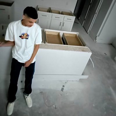 overfeens's profile picture. x222