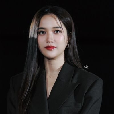 LinhSaro's profile picture. Freen is my destiny 🩷🩷 #srchafreen #GIRLFREEN