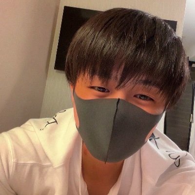シュークリームすきです🍮
池袋一人暮らしで職場新宿🗼
遊びの誘い待ってます✌️
サブ垢→ @iyouyouiww