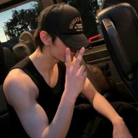 xo, ayi (@4eu_enha) 's Twitter Profile