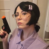 Flo Pauling (@miss_f_pauling) 's Twitter Profile