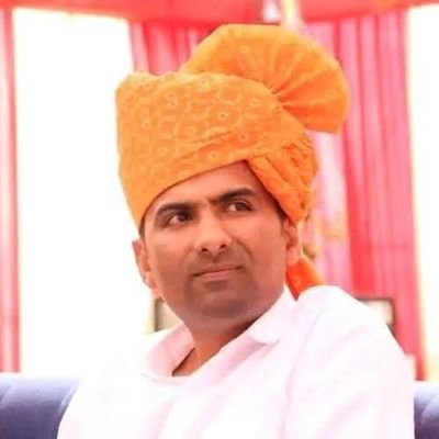 Columnist & Writer
(500 से अधिक आलेख राष्ट्रीय समाचार पत्रों में प्रकाशित व चर्चित उपन्यास कलेक्टर साहिबा के लेखक)