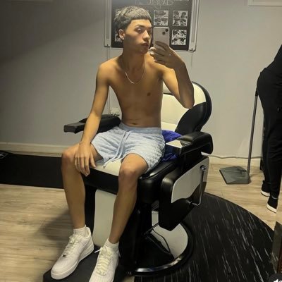 Latino🇲🇽/ 5🌟d!ck / 5,8 125lb / uncut🌶️ https://t.co/ulrn2kd9Xs