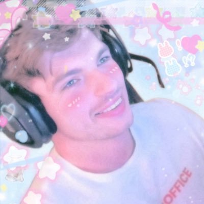 maxtheberry1's profile picture. 19 🩵 free 🇵🇸