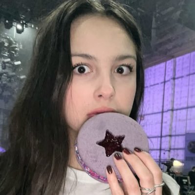 she/her | multi stan | love is embarrassing & lacy nº1 stan | LET’S BE MOOTS :D