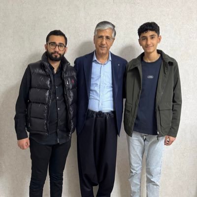 MehmetGzeler3's profile picture. 1972 Sîwerek. 1990 -1995 Zanîngeha Anqerê, beşa hiqûqê. Parêzer/Baroya Ruhayê. Berhevkarê folklora Kurda. Kedkarê ji bo mafê Kurda.