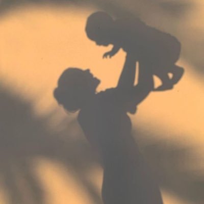 thisisgirllllf's profile picture. با نوشتن خودم رو مجاب میکنم که رویاهامو دنبال کنم🧘🏻‍♀️ /مادر لوبیای سحر آمیزی که خیلی زود داره بزرگ میشه🫘