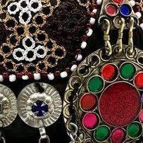 monadevex's profile picture. 