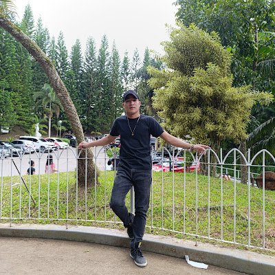 JosephMaca40430's profile picture. 