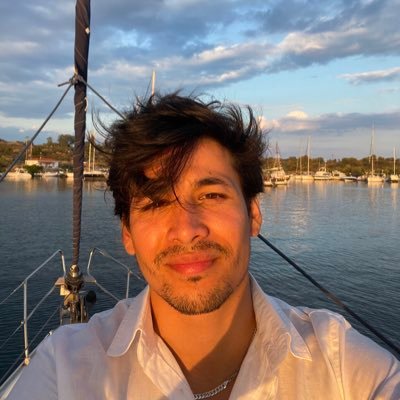 feliclac's profile picture. I follow Data and AI. Former Pro-Athlete and D1⚽️ Alum @manhattanedu 📍Los Angeles