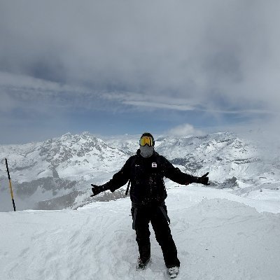 Cavall0ne's profile picture. French at his finest