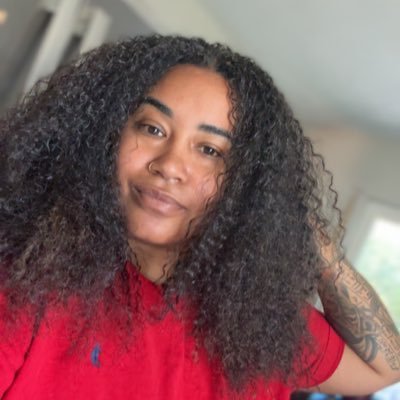Wife 💍 | Mommy 🤱🏾| Former D1 athlete🏀 | Chef 👩🏾🍳 | SNKRS&Heels 🔥| inked 💉| IG: __KiaraTaylor
