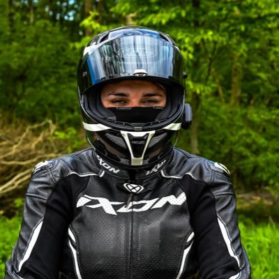 bouddha_girl's profile picture. Semi-drôle et motarde 😎